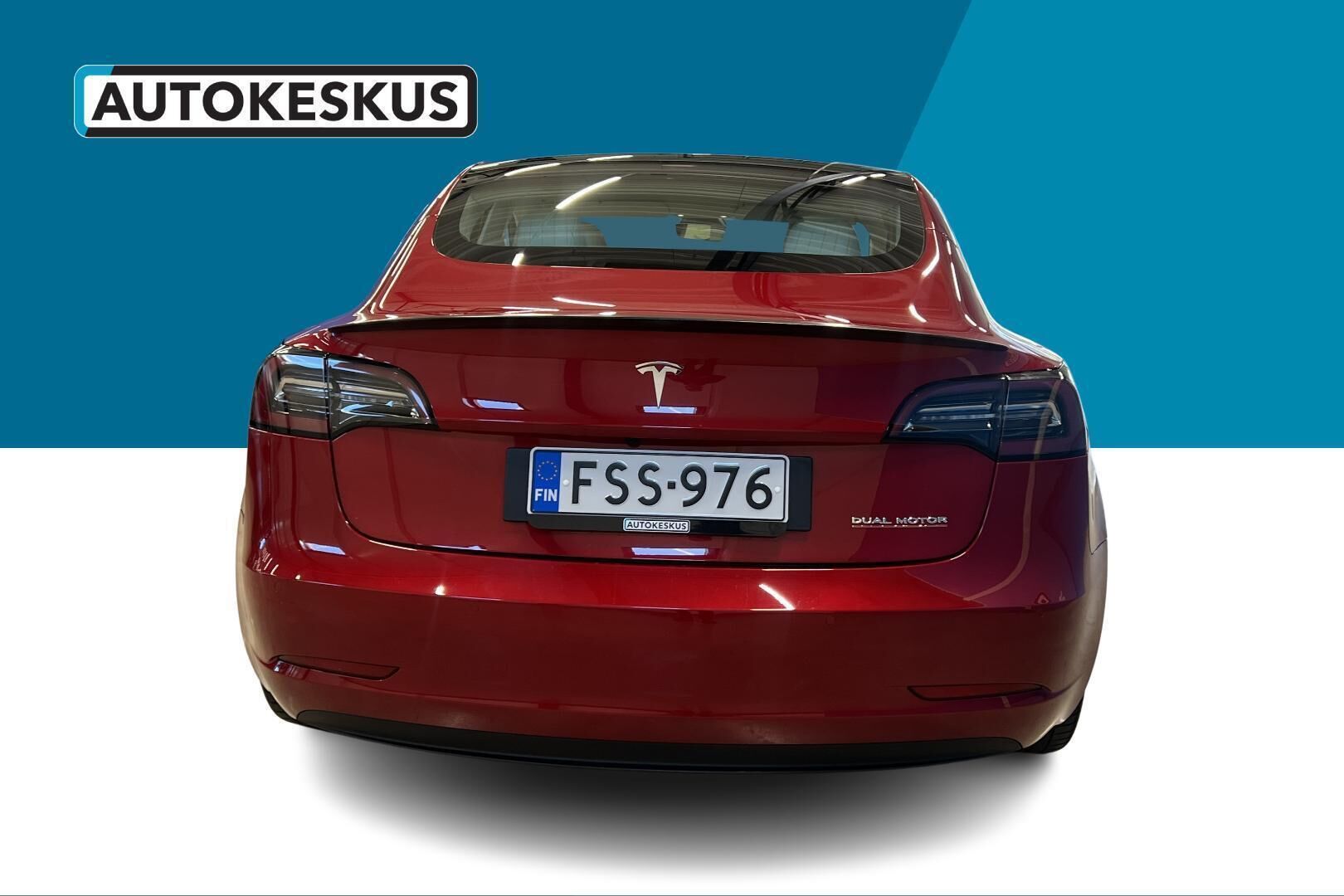 TESLA MODEL 3 iso kuva 5