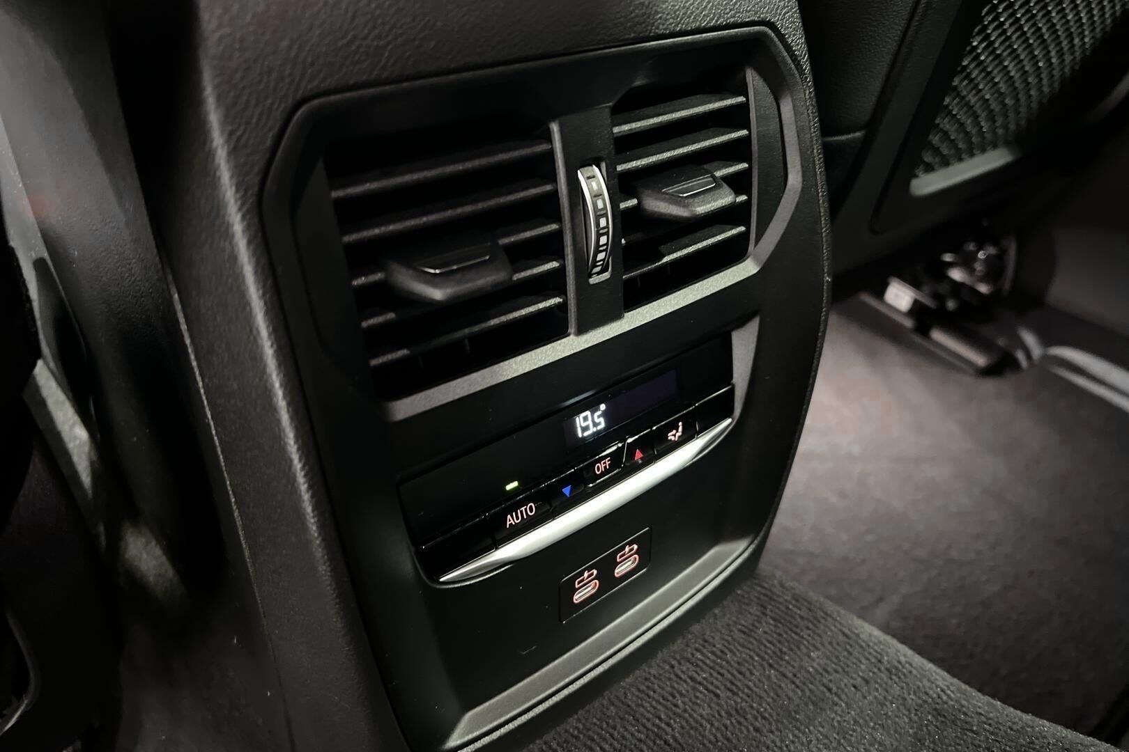 BMW I4 iso kuva 29