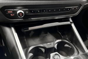 BMW 3-SARJA esikatselu 21