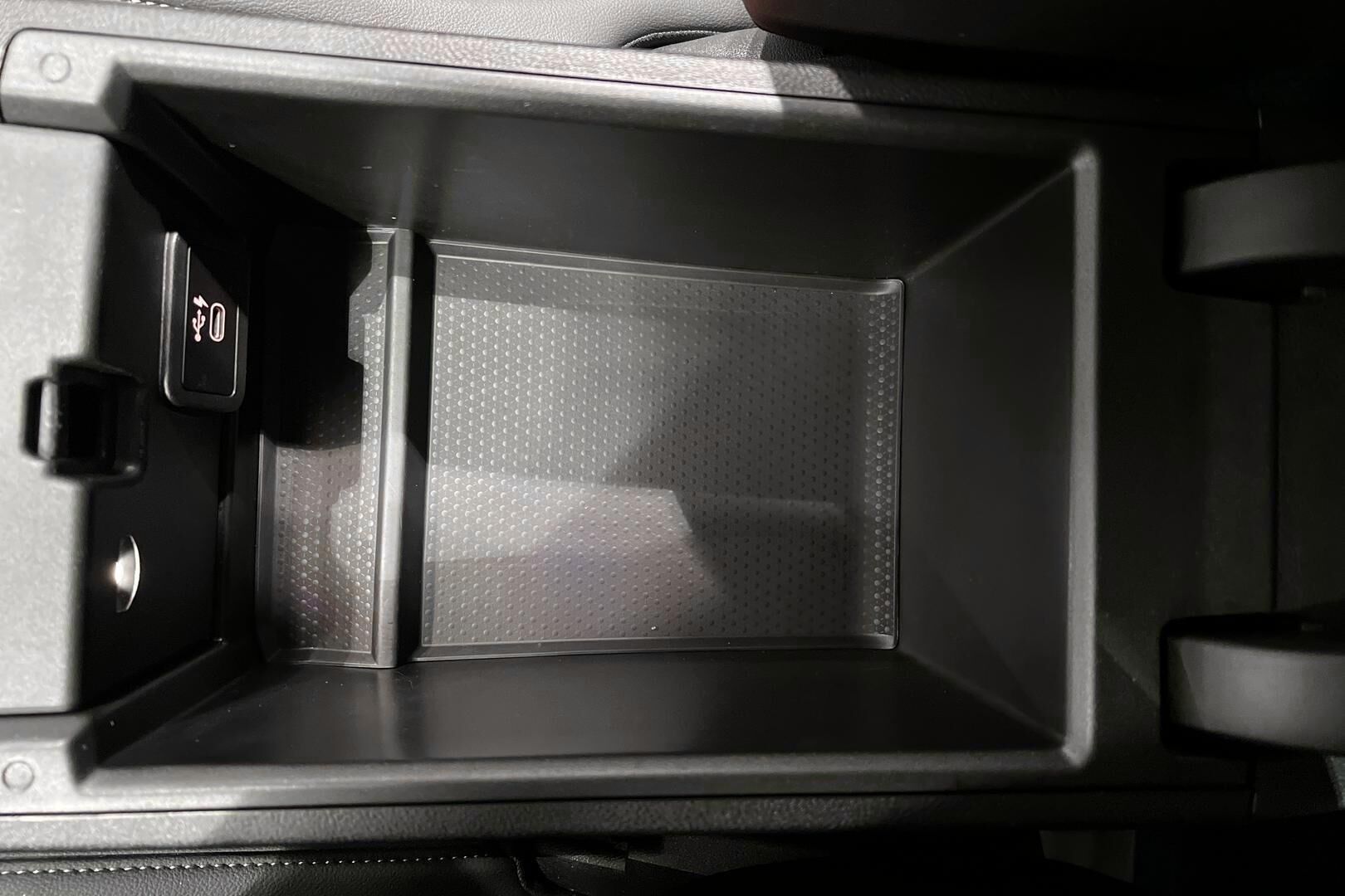 BMW 3-SARJA iso kuva 24