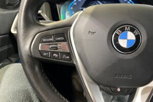 BMW 3-SARJA esikatselu 26