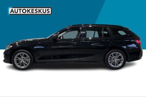 BMW 3-SARJA esikatselu 8