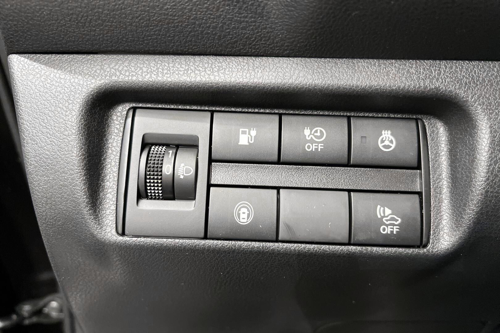 NISSAN LEAF iso kuva 24
