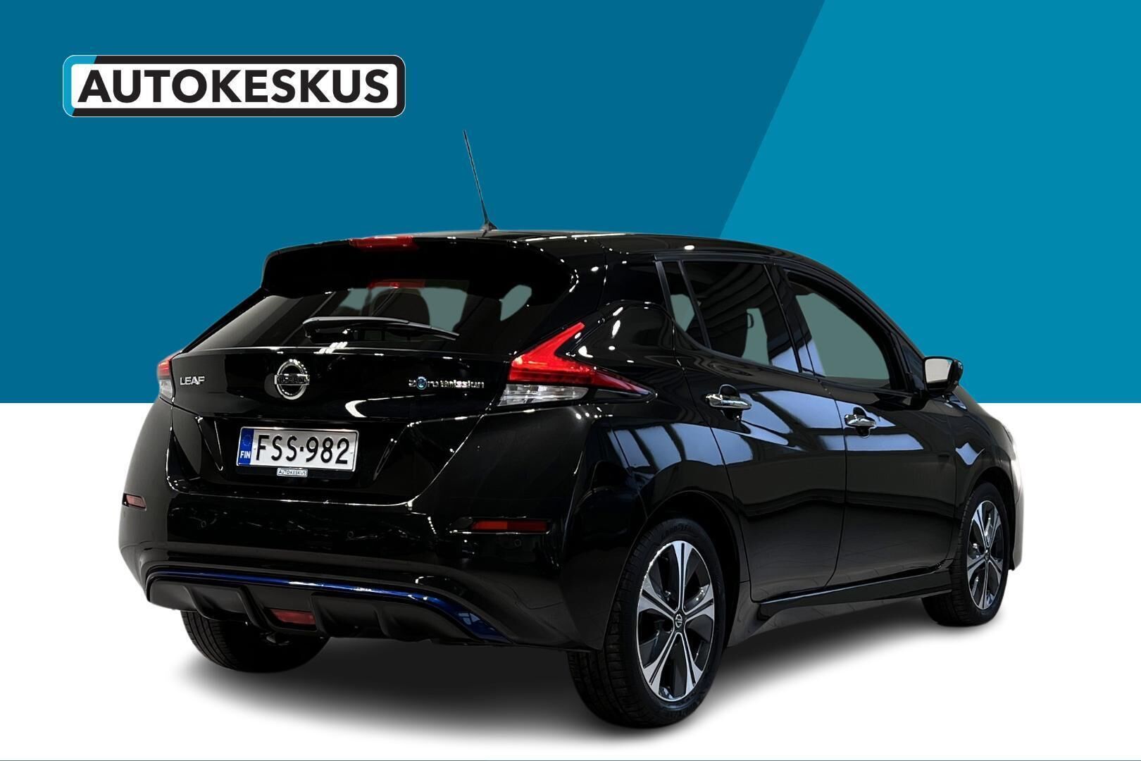 NISSAN LEAF iso kuva 5