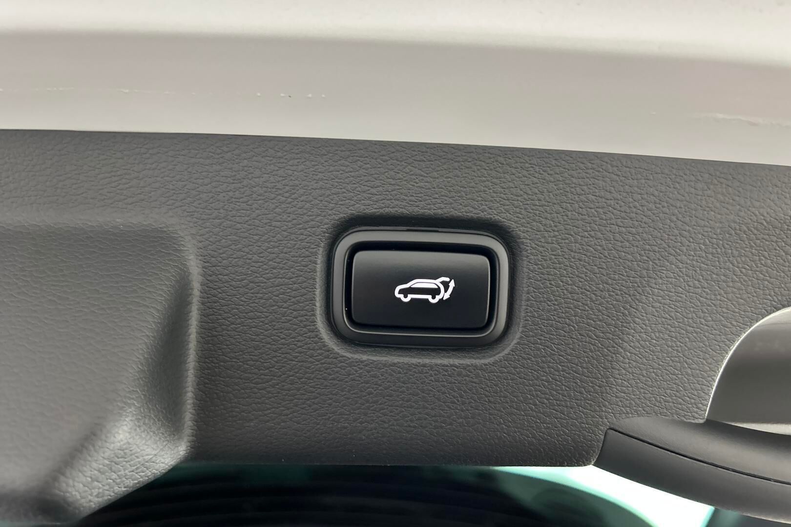 KIA Sportage iso kuva 13