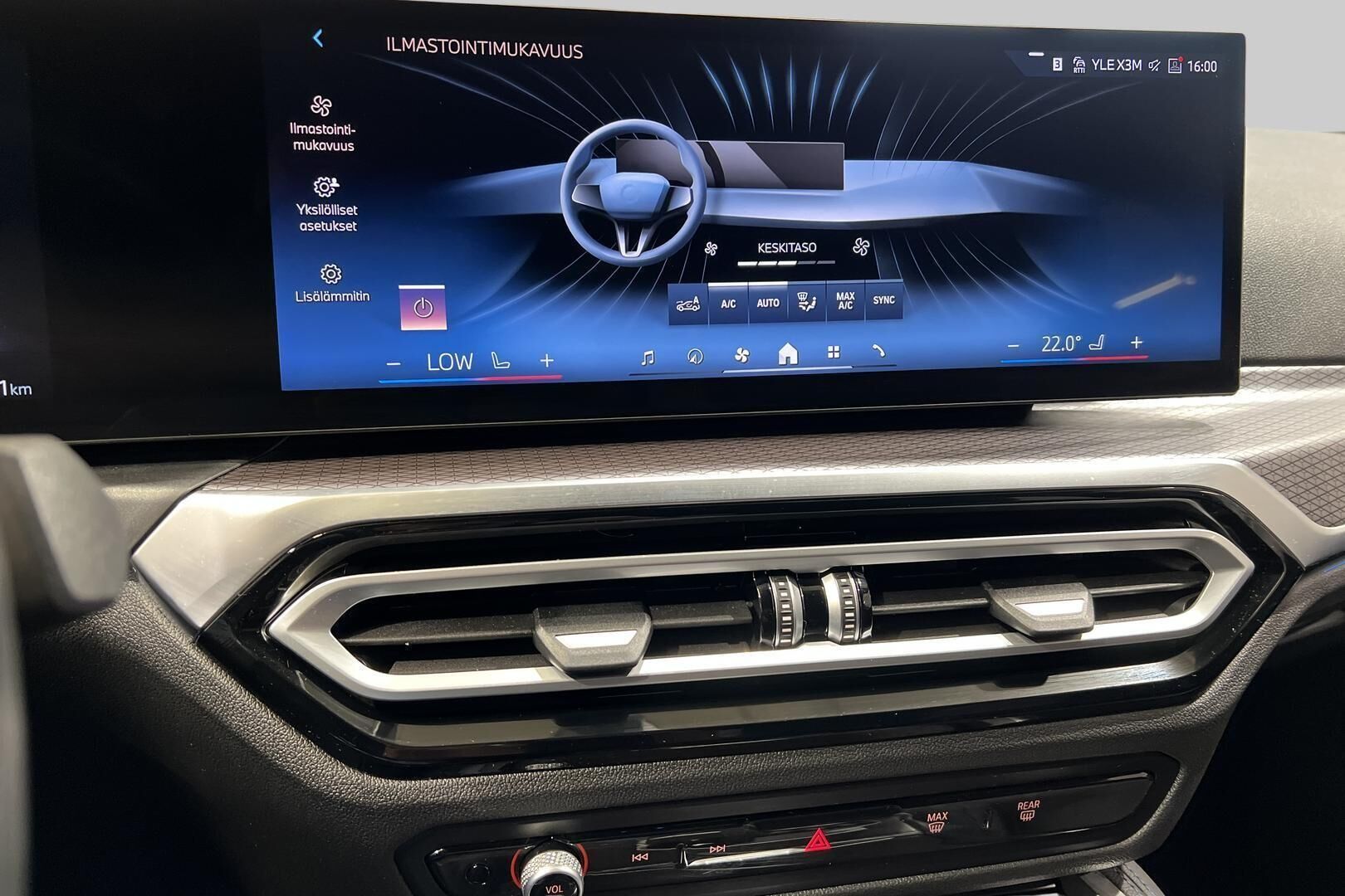 BMW I4 iso kuva 17