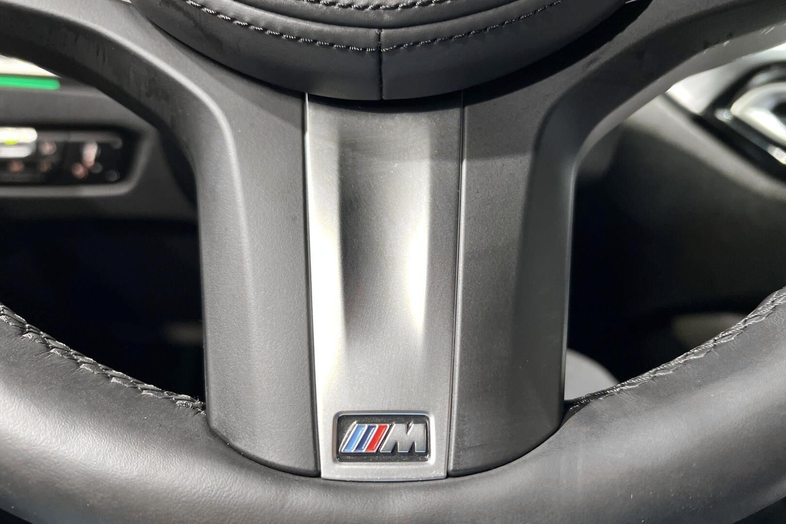 BMW I4 iso kuva 26
