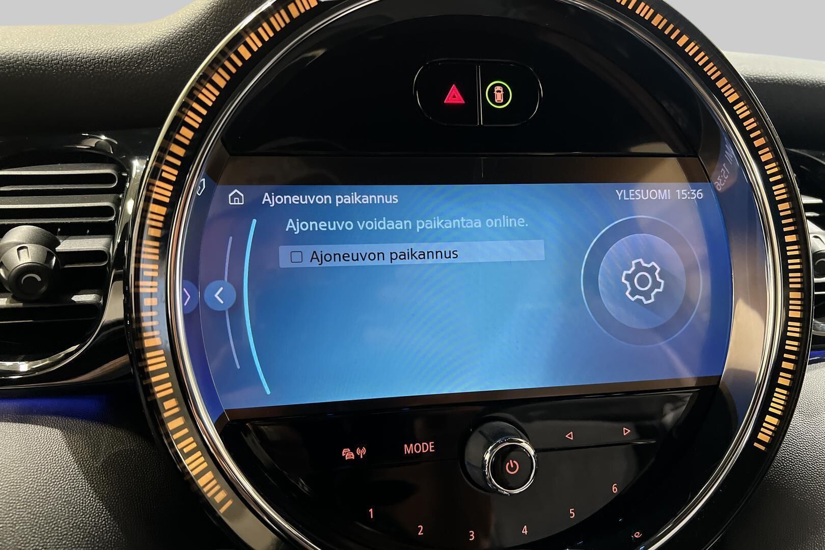 MINI COOPER SE iso kuva 21