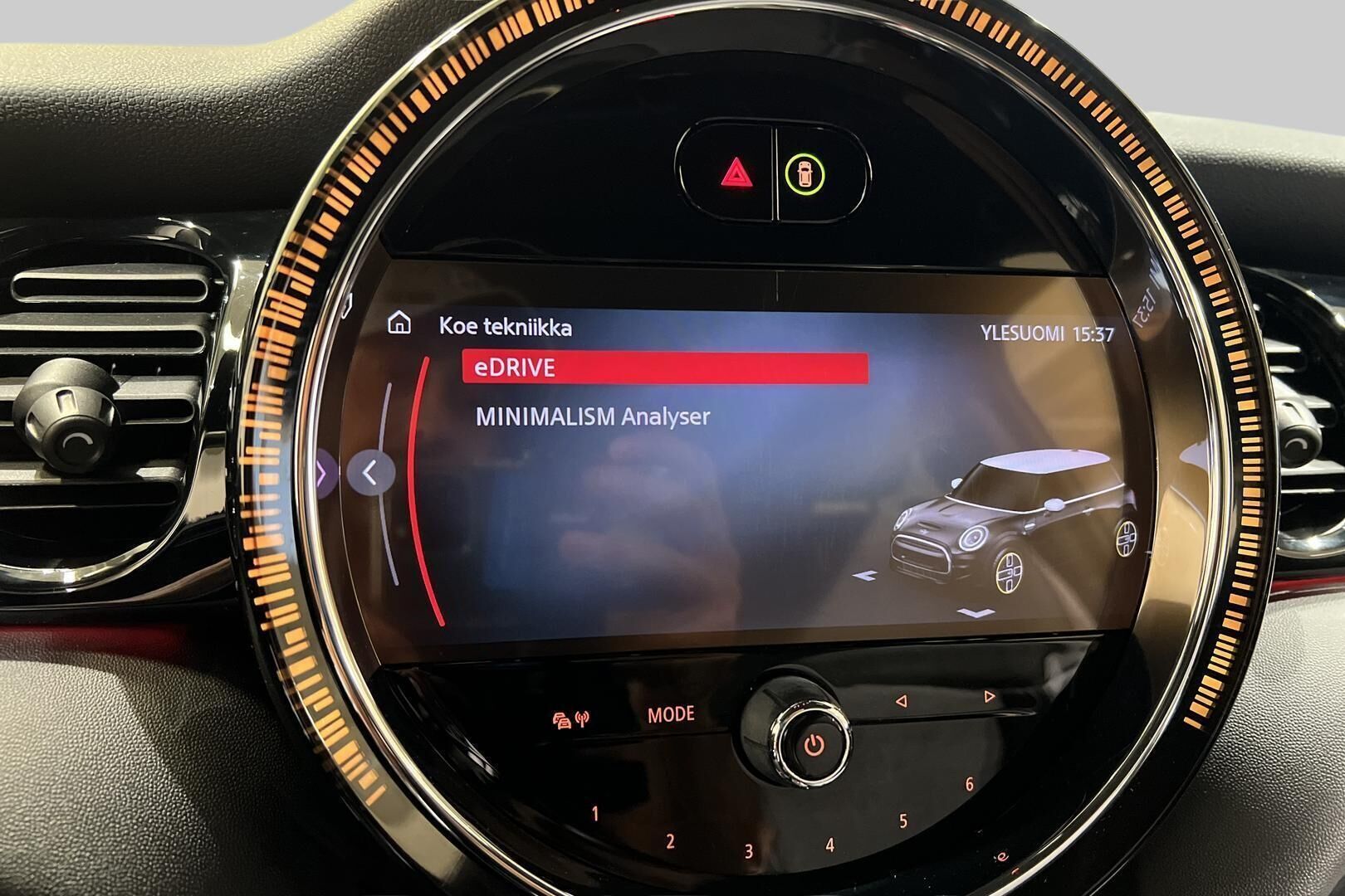 MINI COOPER SE iso kuva 23