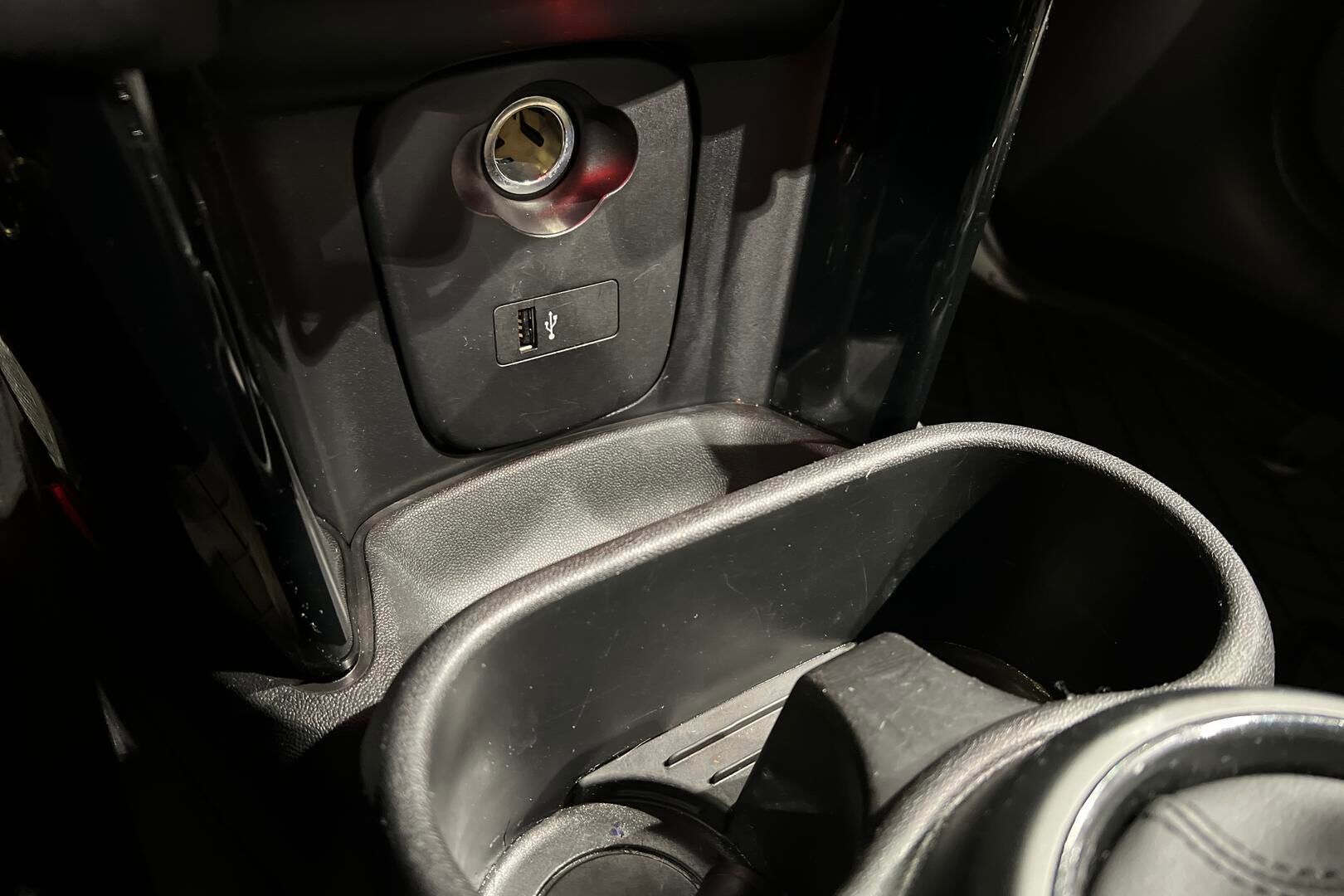 MINI COOPER SE iso kuva 25