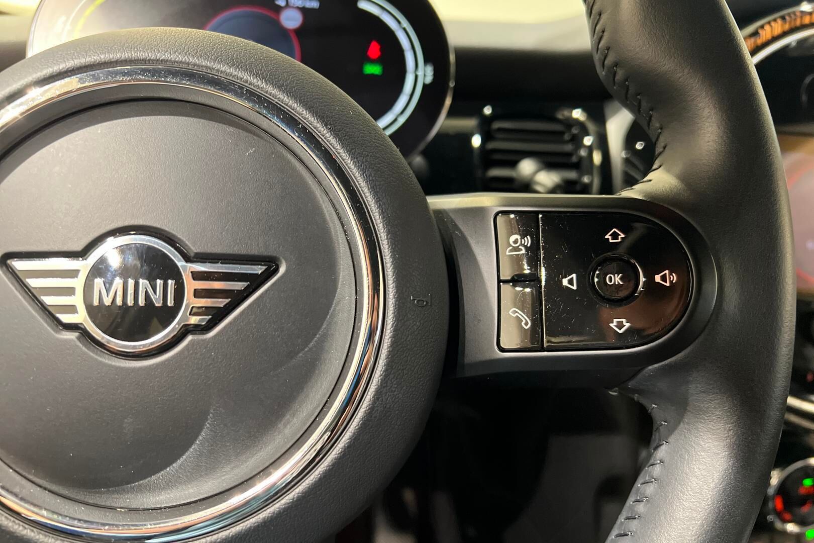 MINI COOPER SE iso kuva 27