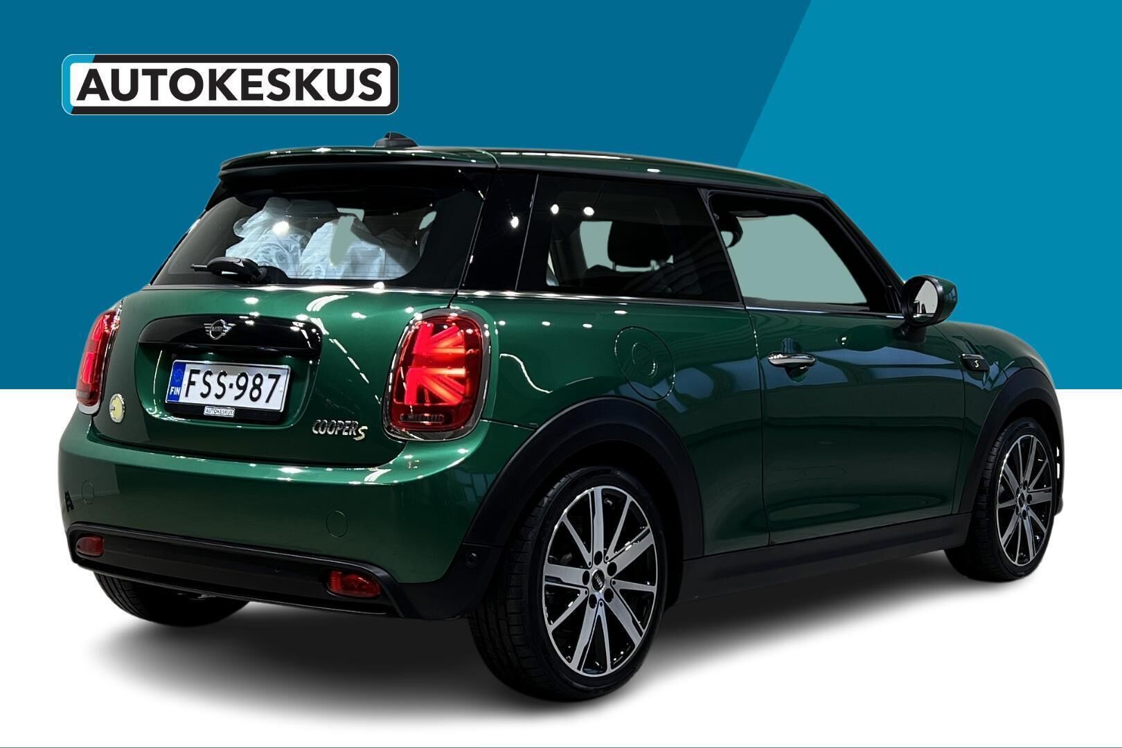 MINI COOPER SE iso kuva 5