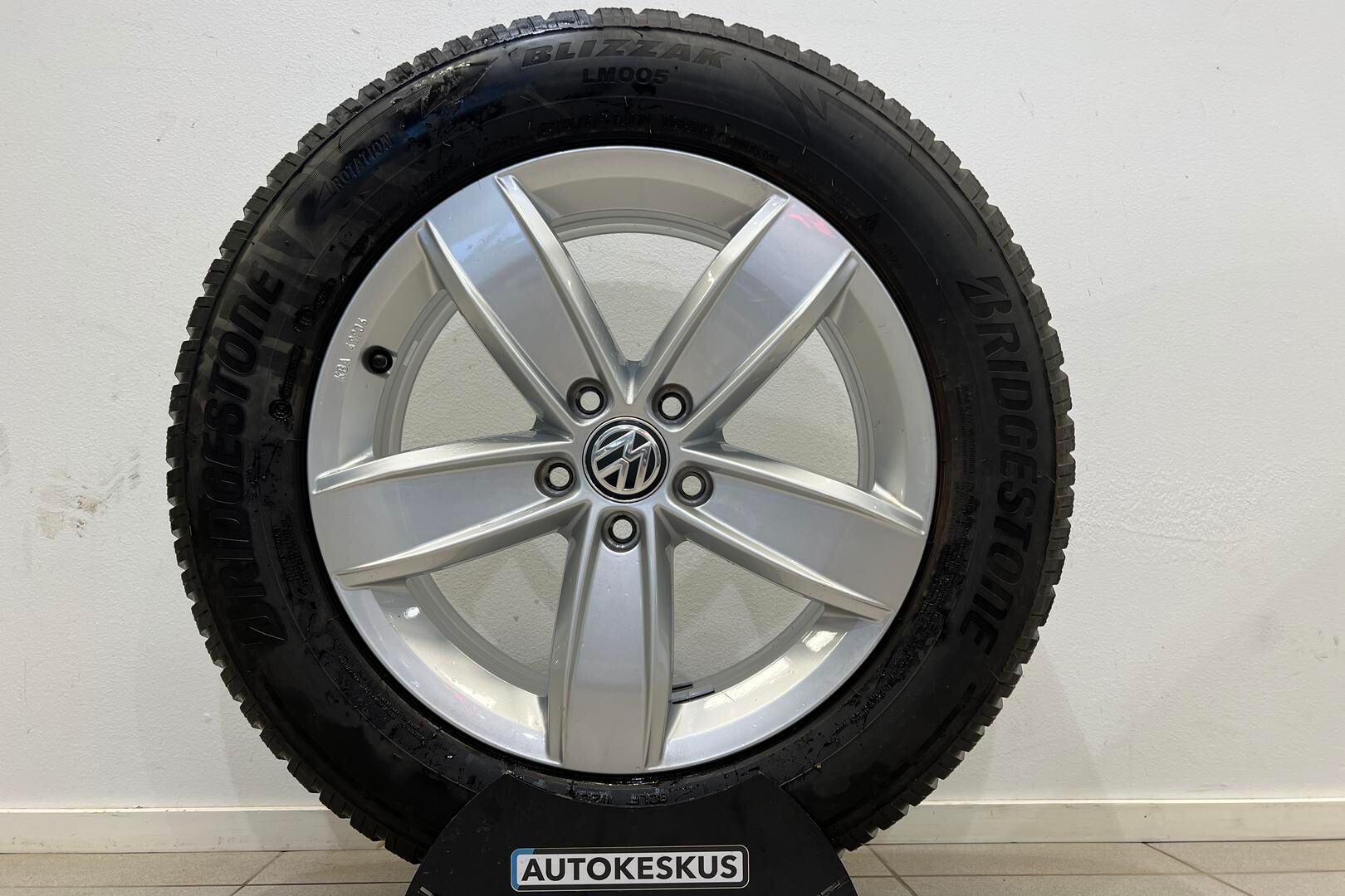 VOLKSWAGEN TIGUAN iso kuva 32