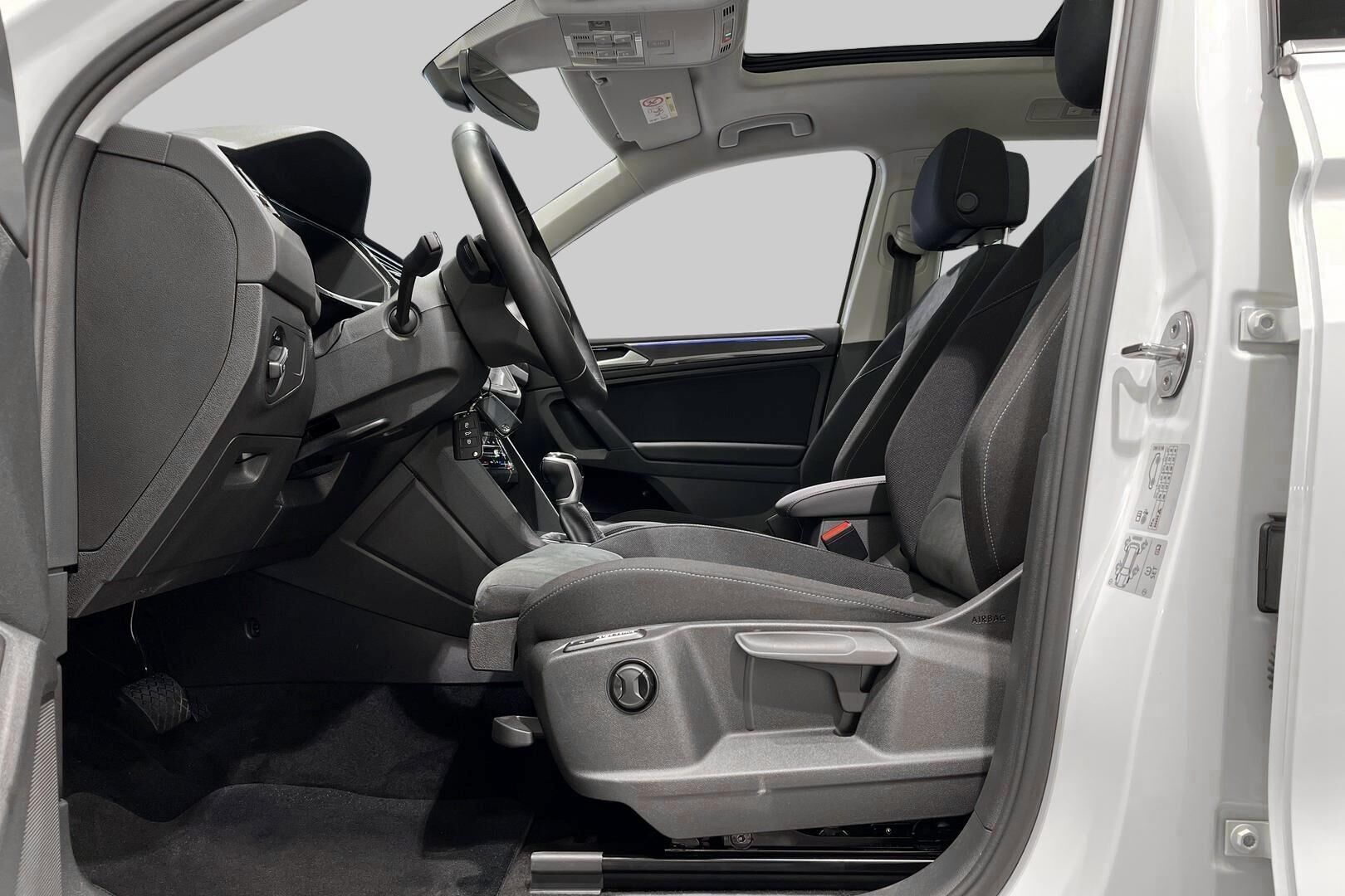 VOLKSWAGEN TIGUAN iso kuva 8