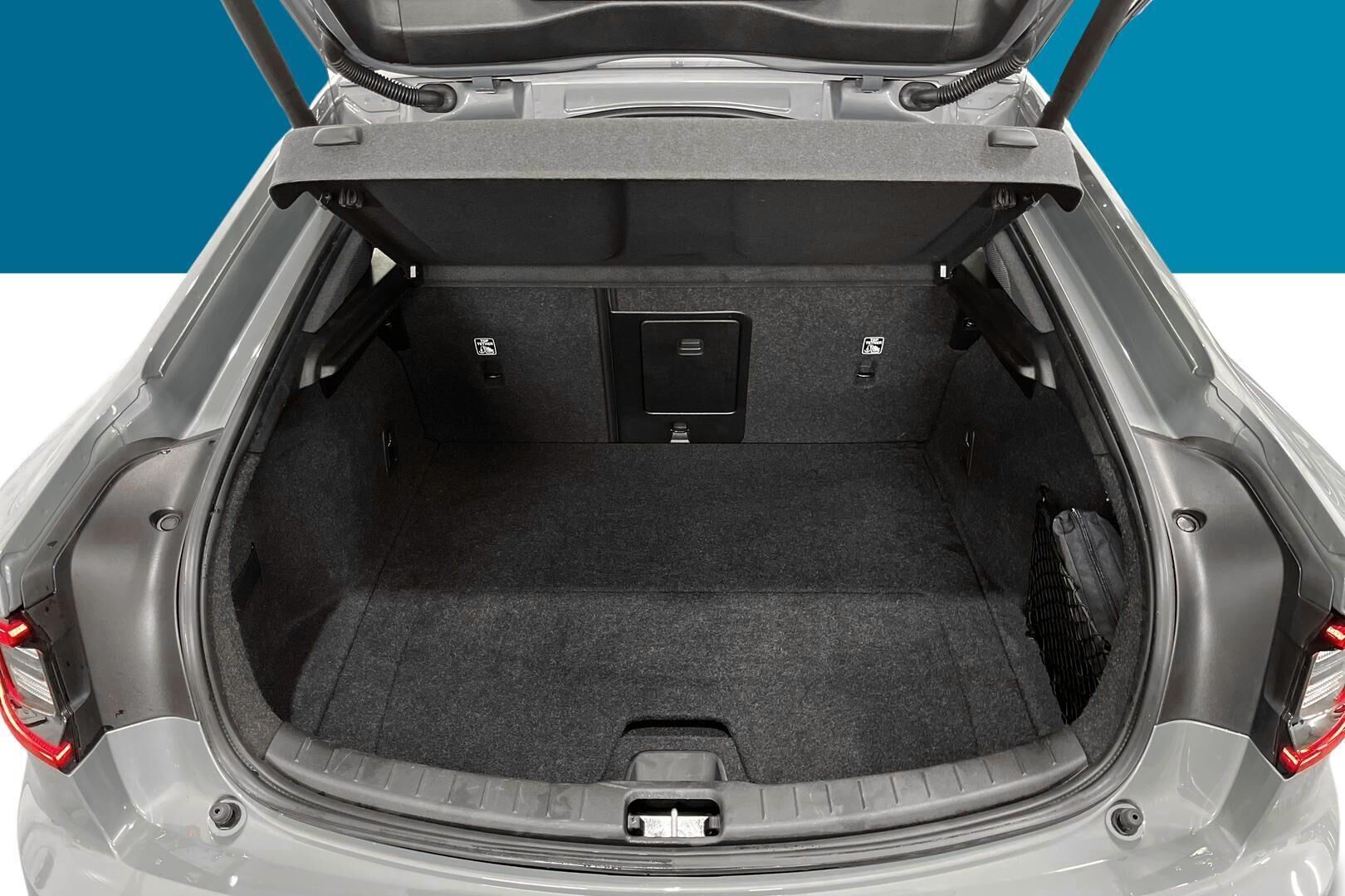 POLESTAR 2 iso kuva 12