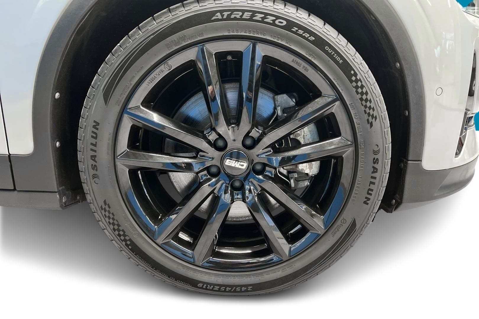 POLESTAR 2 iso kuva 9