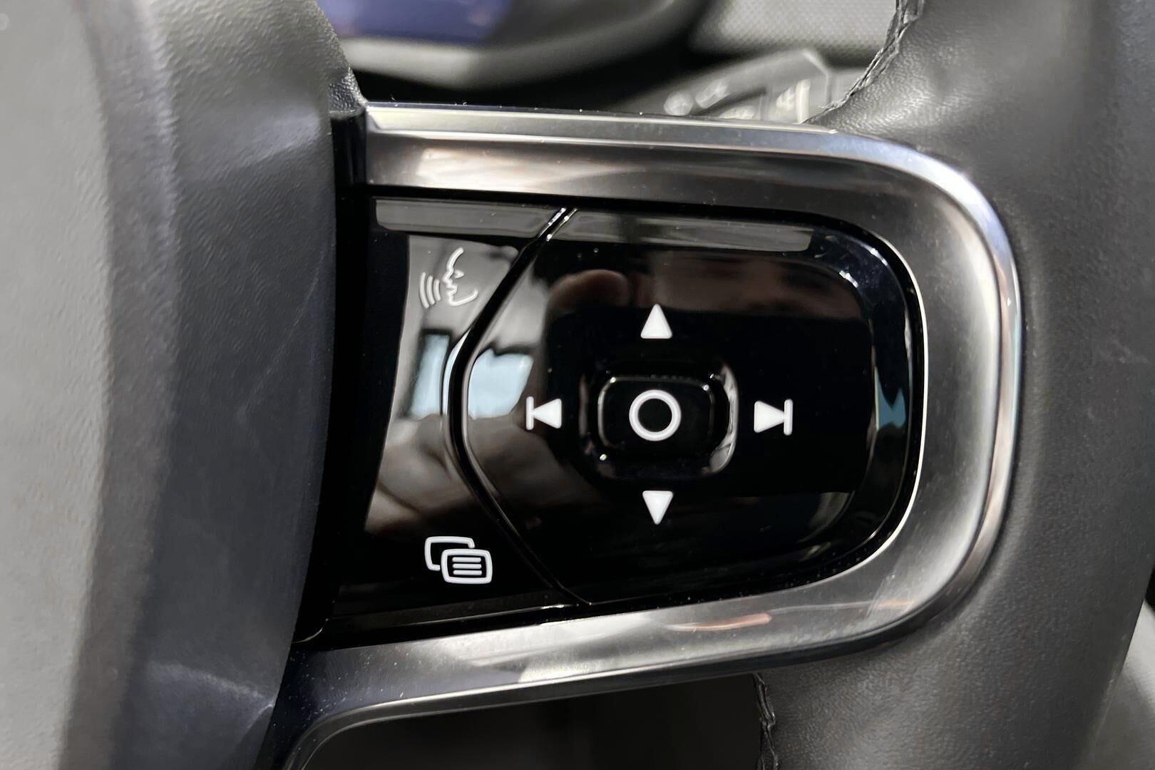 POLESTAR 2 iso kuva 13