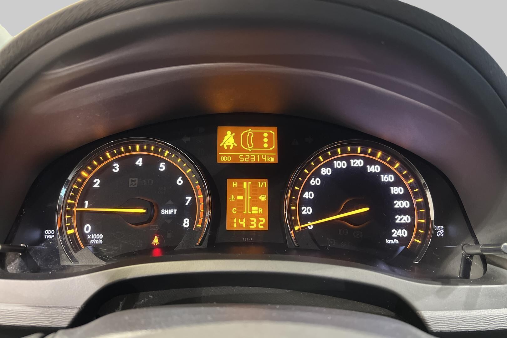 TOYOTA AVENSIS iso kuva 14