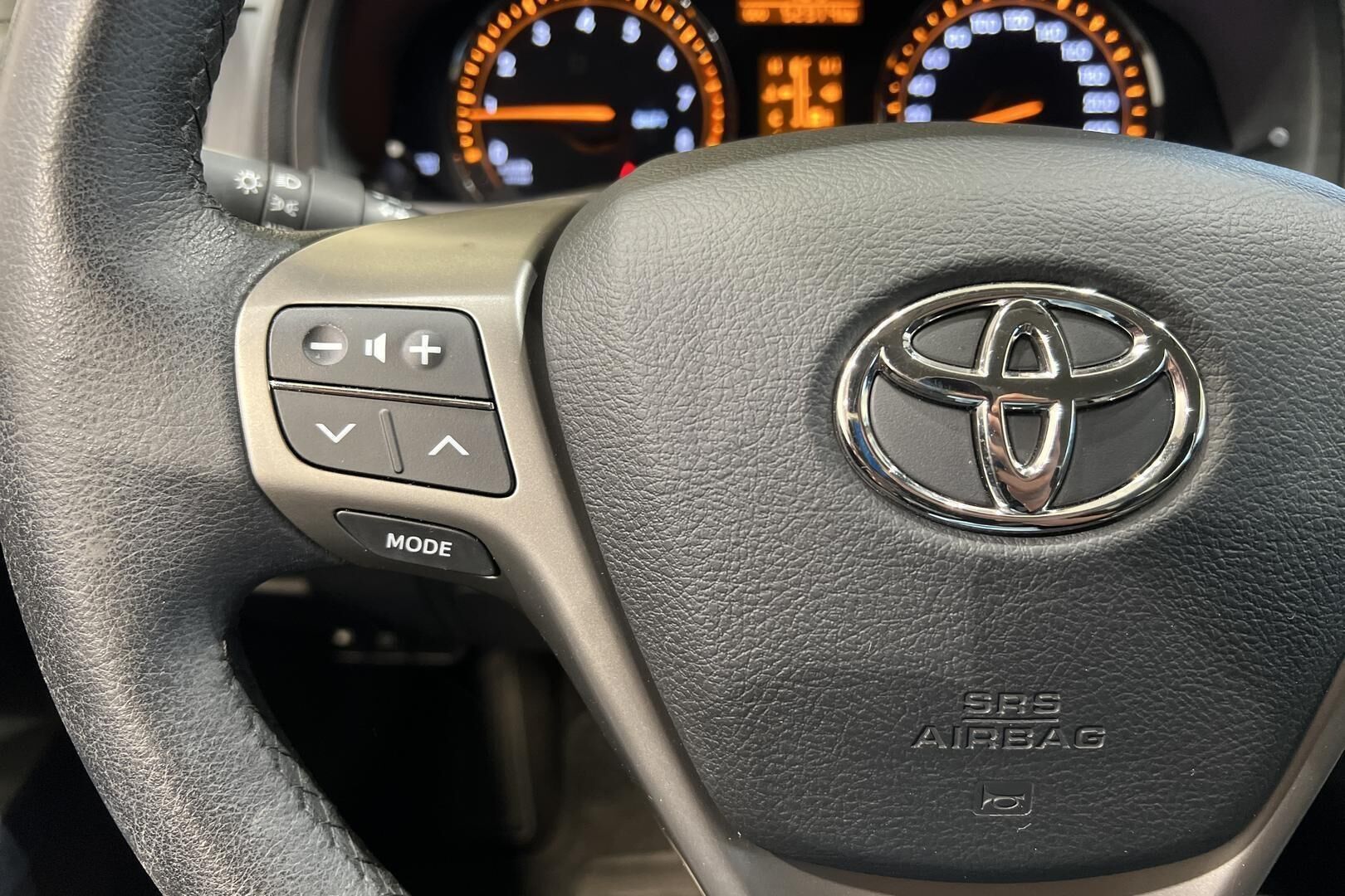 TOYOTA AVENSIS iso kuva 20