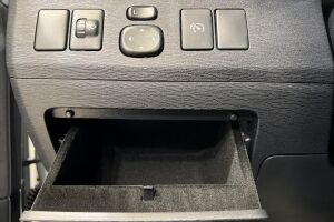 TOYOTA AVENSIS esikatselu 20