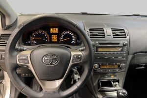 TOYOTA AVENSIS esikatselu 24