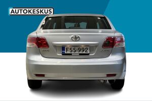 TOYOTA AVENSIS esikatselu 6