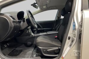TOYOTA AVENSIS esikatselu 9