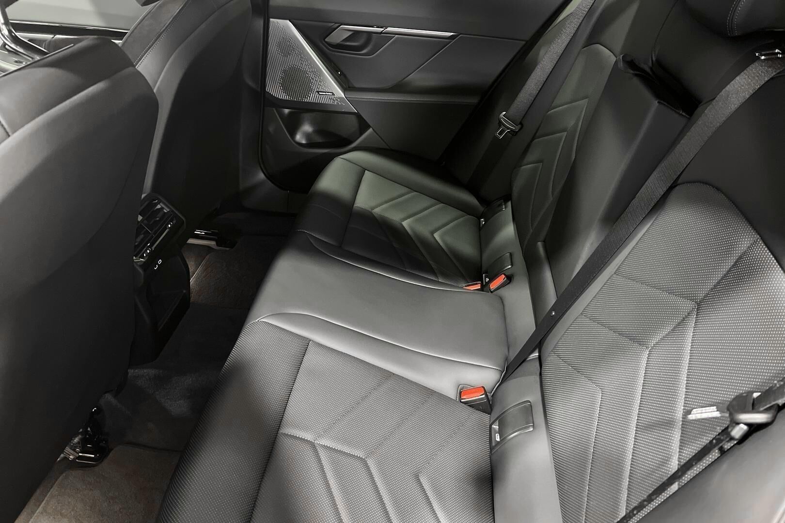 BMW 5-SARJA iso kuva 6