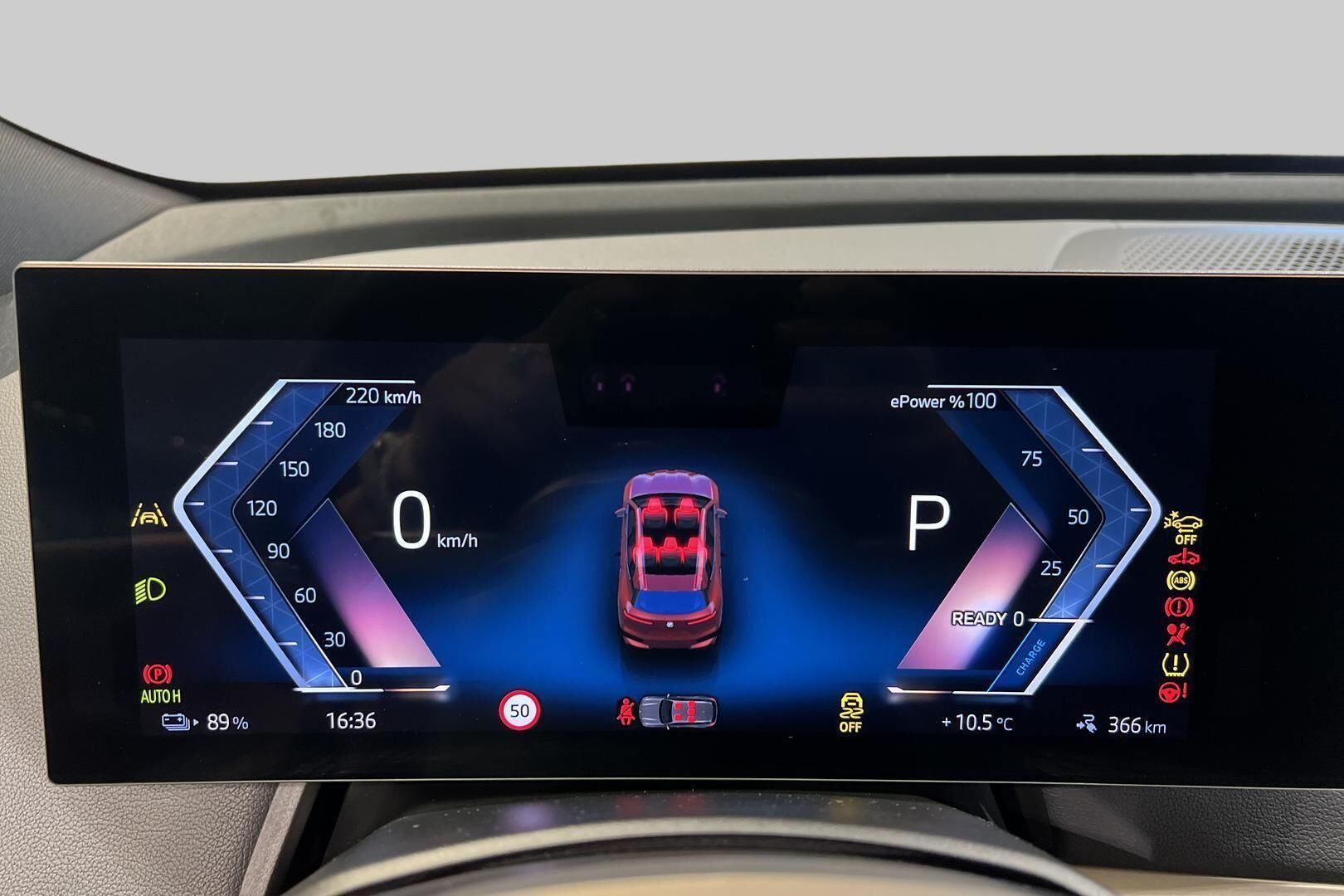 BMW IX iso kuva 13