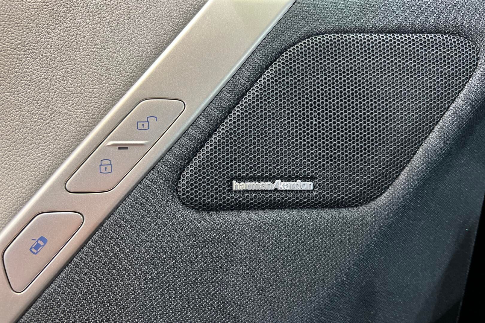 BMW IX iso kuva 30