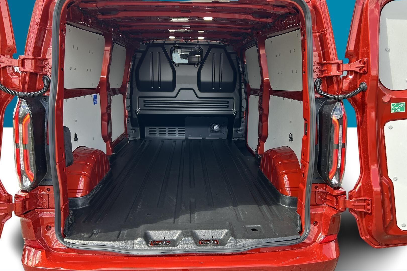 Ford Transit Custom iso kuva 11