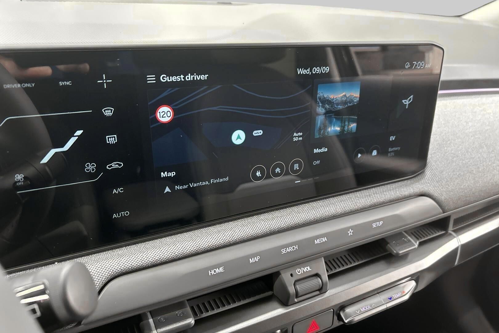 Kia EV3 iso kuva 13