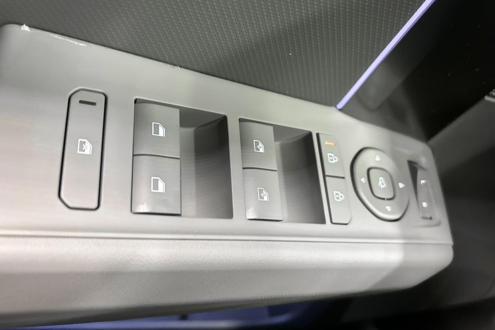 Kia EV3 iso kuva 23
