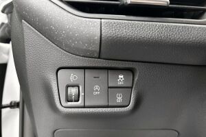 Kia Stonic esikatselu 19