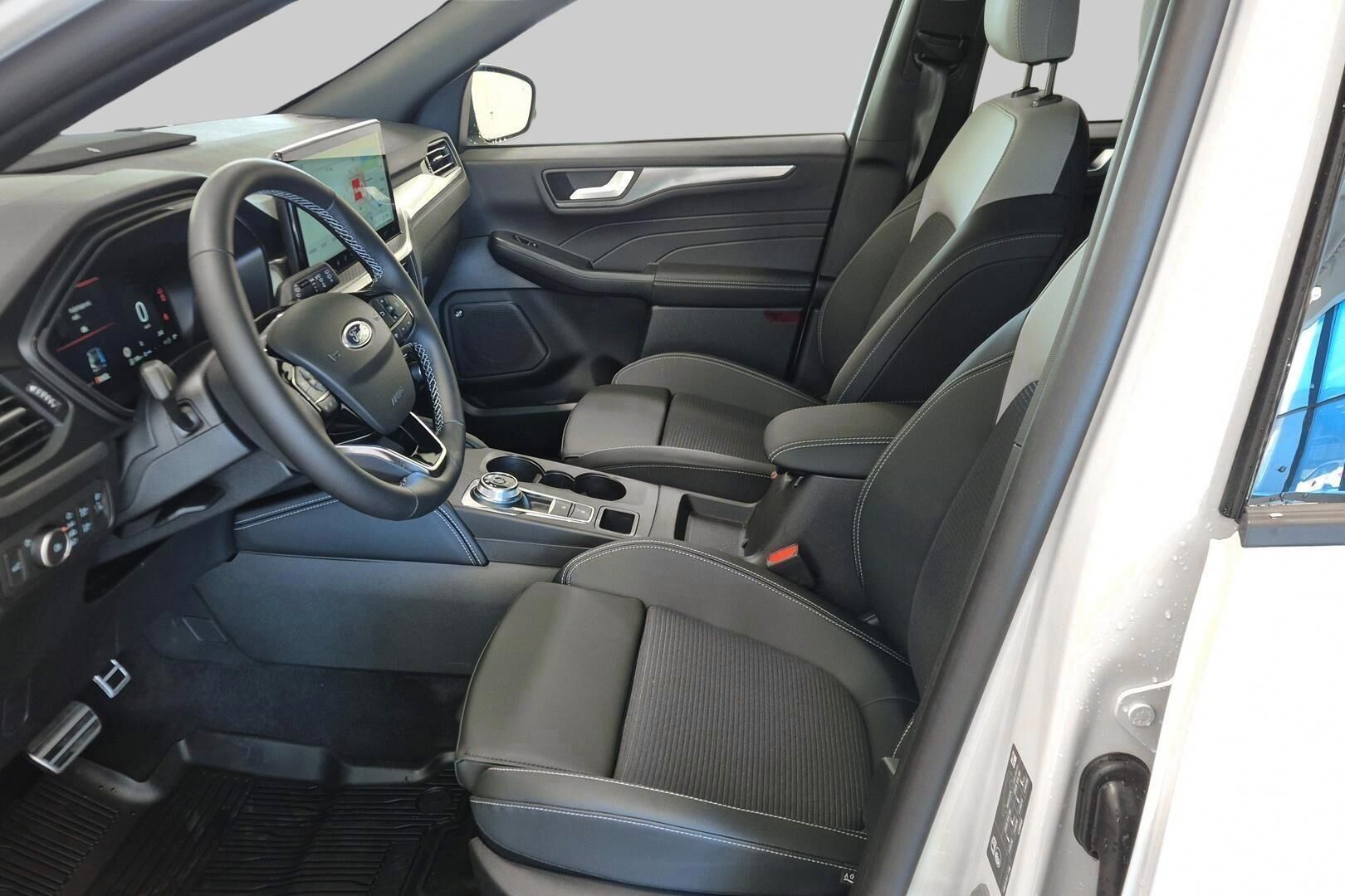 Ford Kuga iso kuva 8
