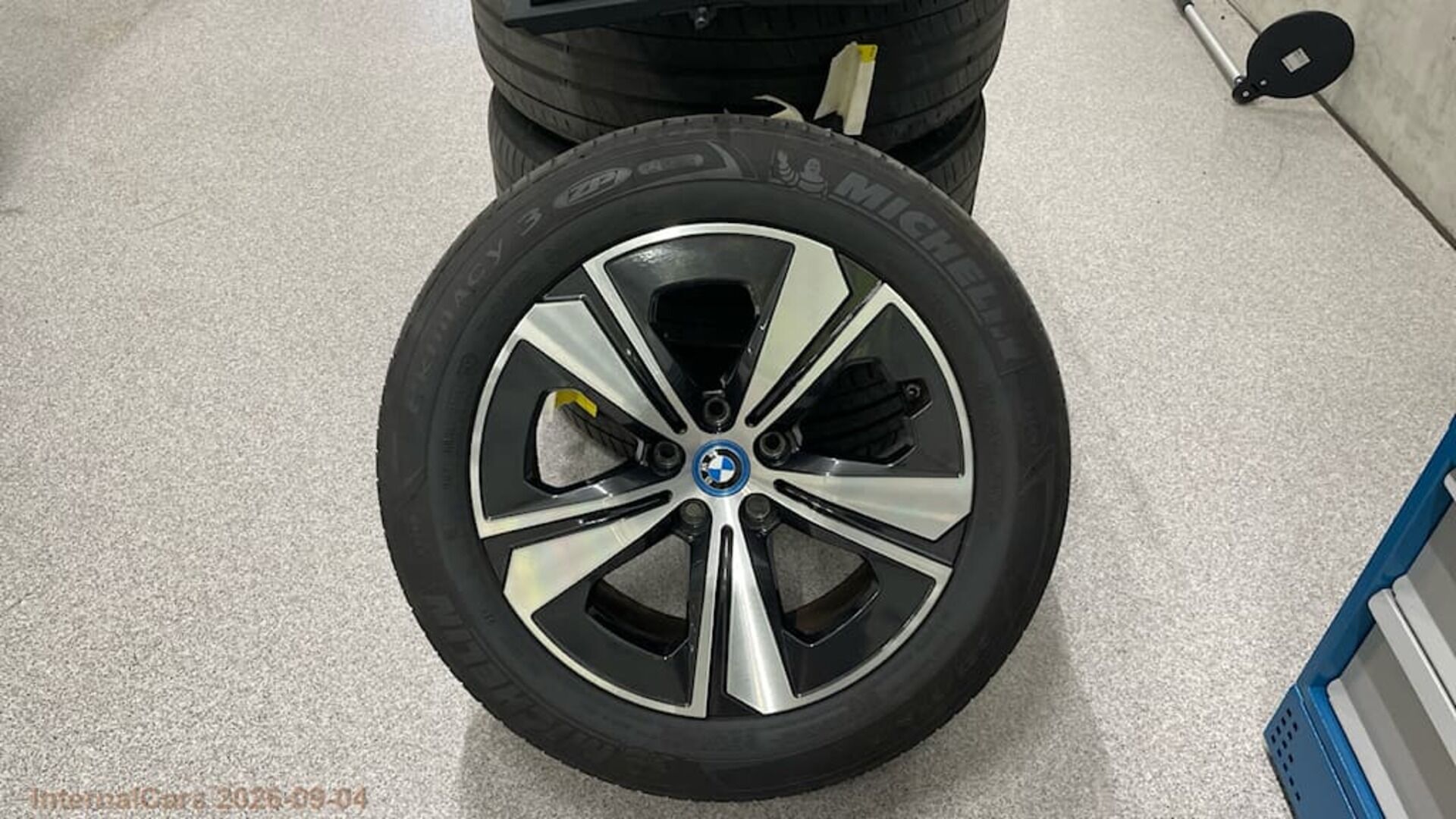 BMW I4 iso kuva 7