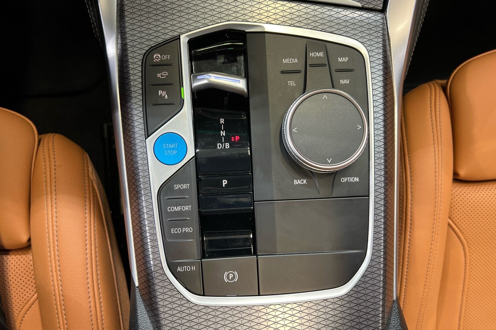 BMW I4 M50 iso kuva 17