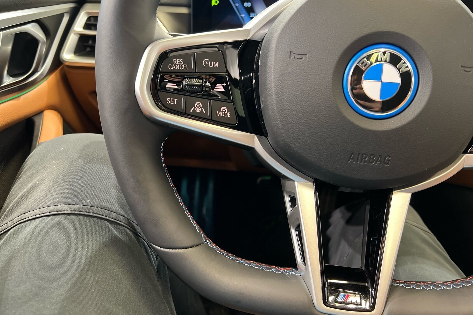 BMW I4 M50 iso kuva 18
