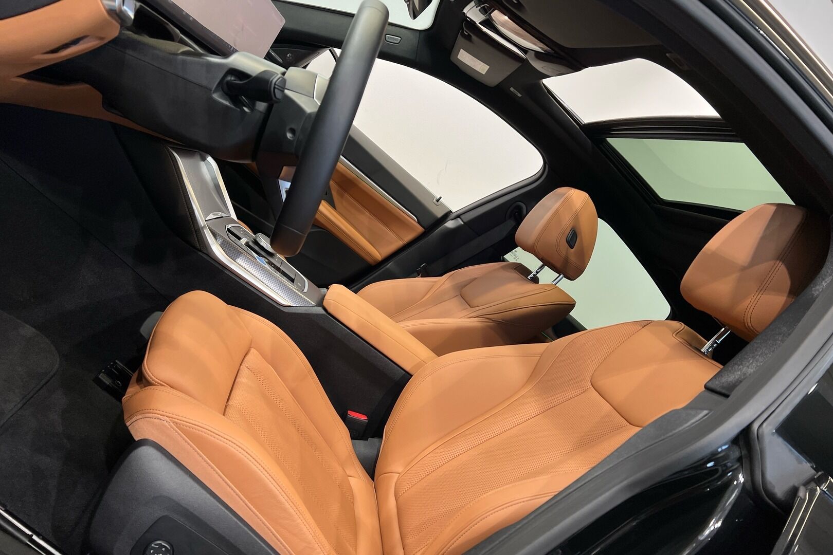 BMW I4 M50 iso kuva 23