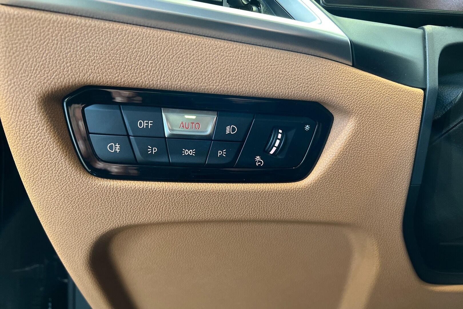 BMW I4 M50 iso kuva 24
