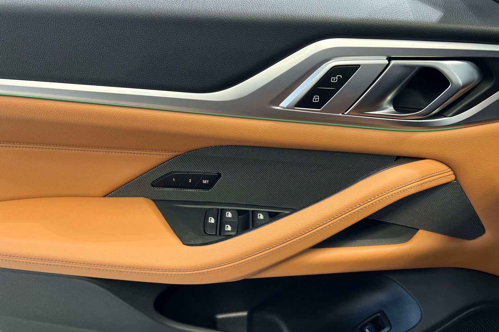 BMW I4 M50 iso kuva 25