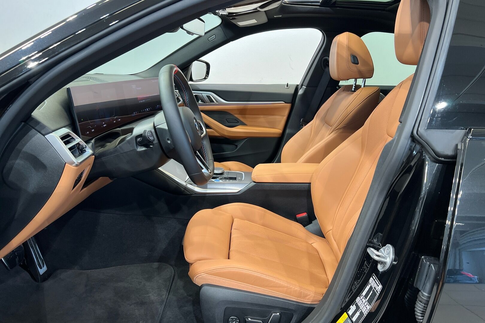 BMW I4 M50 iso kuva 6