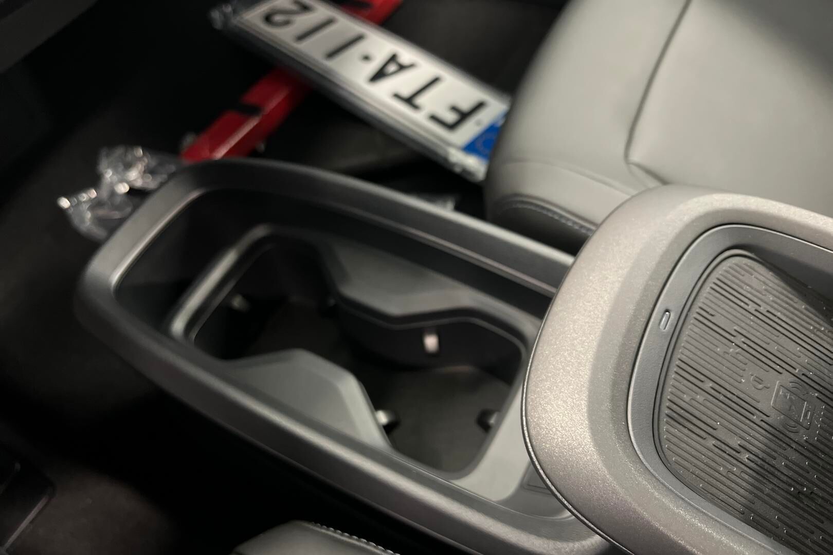 Nissan Leaf iso kuva 15
