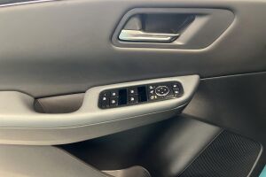 Nissan Leaf esikatselu 19