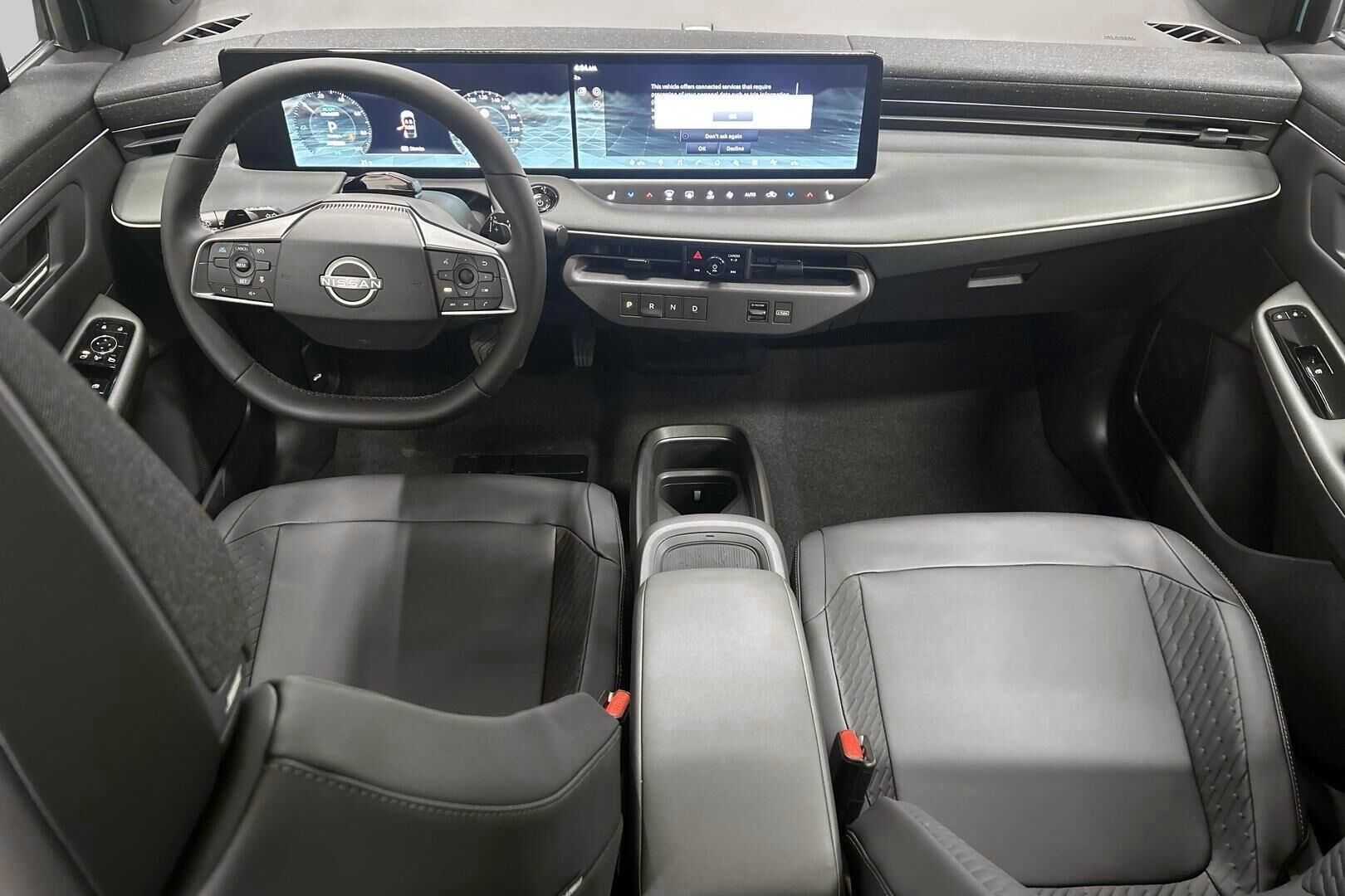 Nissan Leaf iso kuva 10
