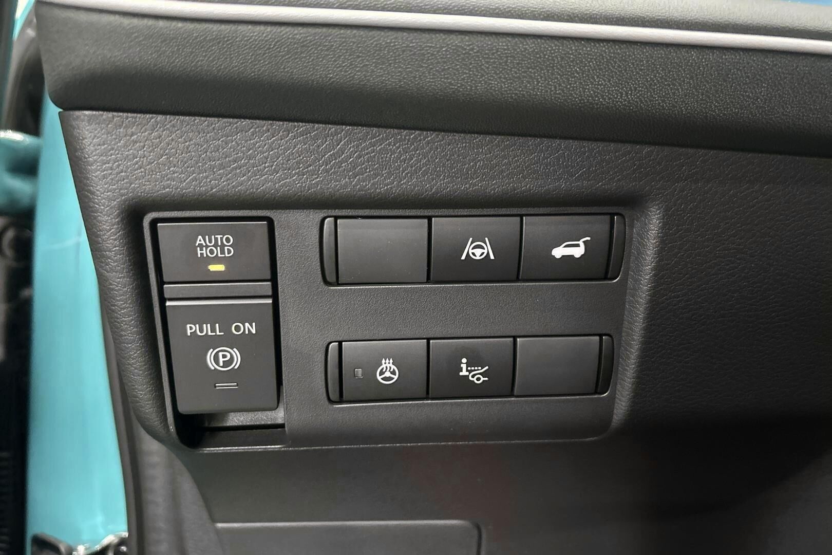 Nissan Leaf iso kuva 18
