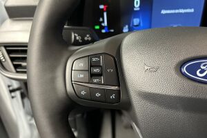 Ford Transit Courier esikatselu 22