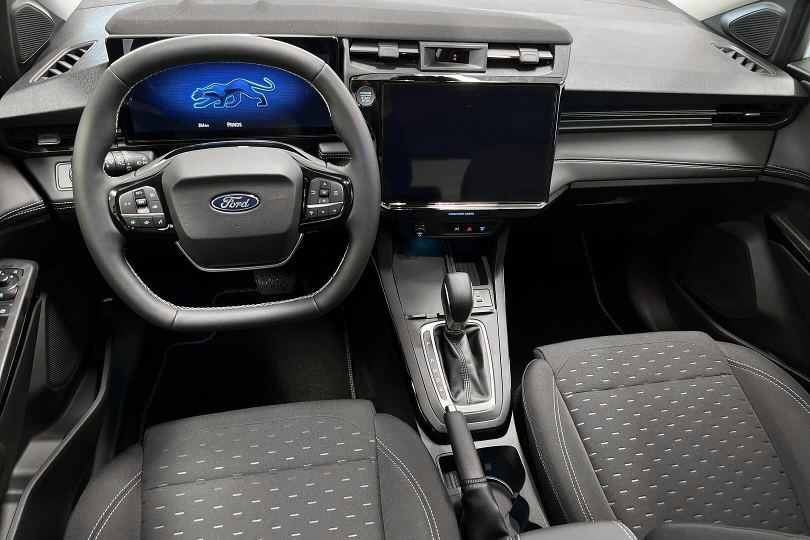 Ford Puma iso kuva 10