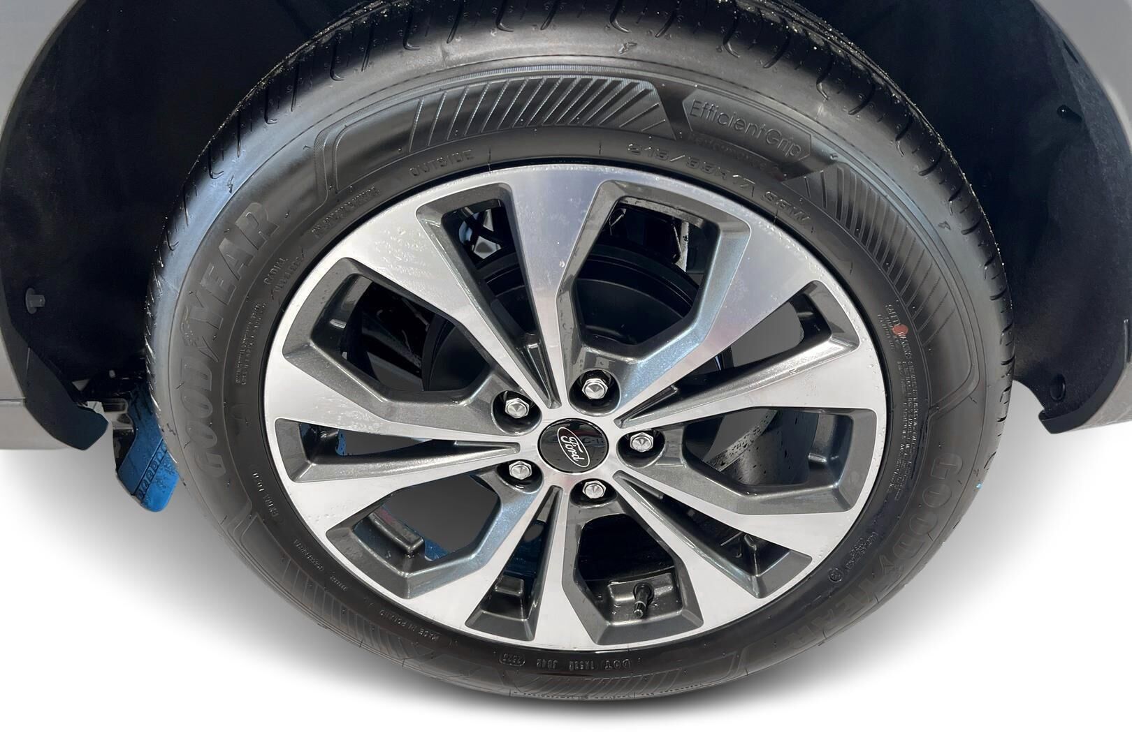 Ford Puma iso kuva 12