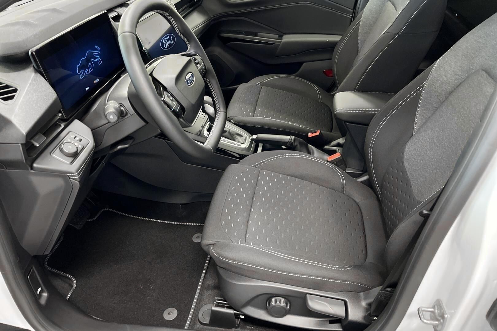 Ford Puma iso kuva 8